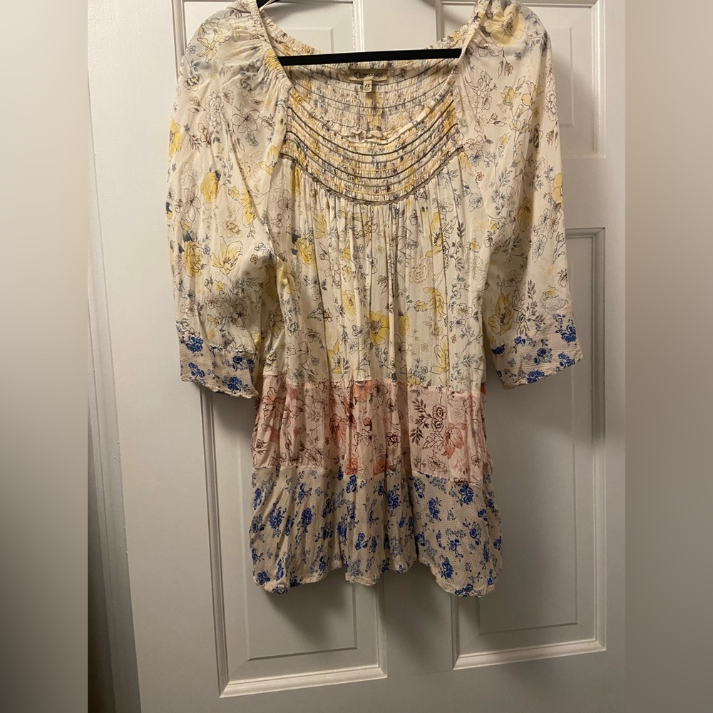 Democracy Perfect Spring Top